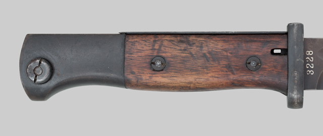 Image of German M1884/98 Third Pattern bayonet.