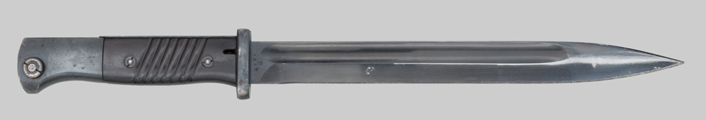 Images of German M1884/98 Third Pattern bayonet.