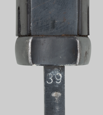 Images of German M1884/98 Third Pattern bayonet.