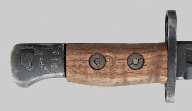 Image of Indian 1A Long Blade bayonet.